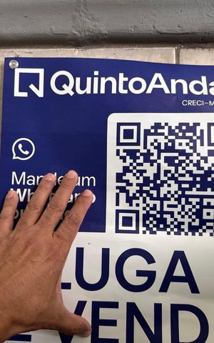 Casa de condomínio à venda com 220m², 3 quartos e 2 vagas Casa de condomínio à venda com 220m², 3 quartos e 2 vagasPlaquinha Quinto Andar