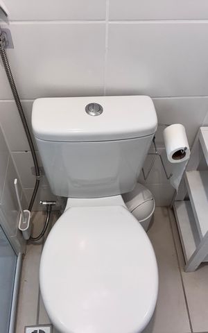 Apartamento à venda com 45m², 2 quartos e 1 vaga Apartamento à venda com 45m², 2 quartos e 1 vagaBanheiro Social
