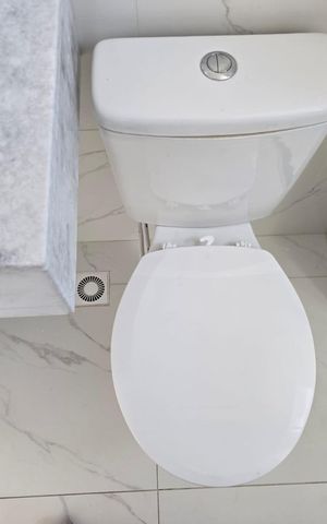 Apartamento para alugar com 110m², 3 quartos e 1 vaga Apartamento para alugar com 110m², 3 quartos e 1 vagaBanheiro Social 01