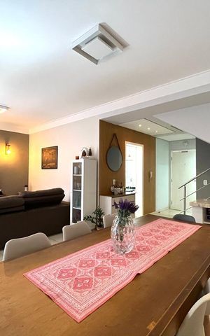 Casa de condomínio à venda com 95m², 3 quartos e 2 vagas Casa de condomínio à venda com 95m², 3 quartos e 2 vagasSala