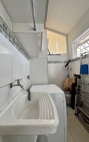 Casa de condomínio à venda com 95m², 3 quartos e 2 vagas Casa de condomínio à venda com 95m², 3 quartos e 2 vagasÁrea de Serviço
