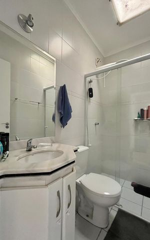 Casa de condomínio à venda com 95m², 3 quartos e 2 vagas Casa de condomínio à venda com 95m², 3 quartos e 2 vagasBanheiro