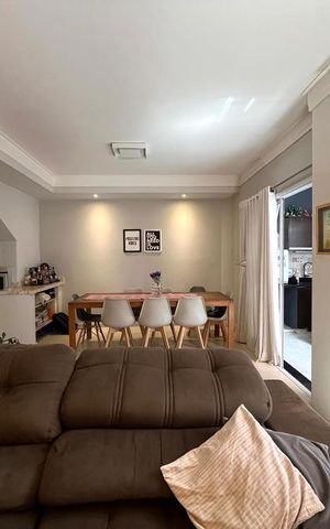 Casa de condomínio à venda com 95m², 3 quartos e 2 vagas Casa de condomínio à venda com 95m², 3 quartos e 2 vagasSala