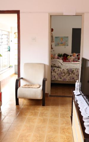 Casa à venda com 234m², 2 quartos e 7 vagasSala
