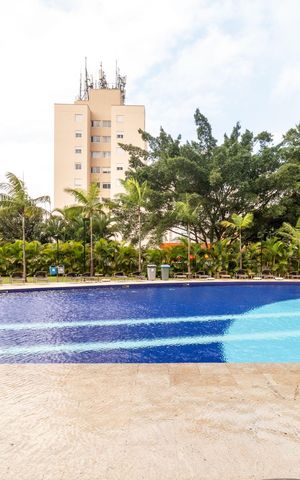 Apartamento à venda com 187m², 4 quartos e 3 vagas Apartamento à venda com 187m², 4 quartos e 3 vagasÁrea comum