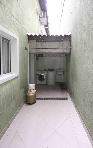 Casa de condomínio à venda com 84m², 2 quartos e 1 vaga Casa de condomínio à venda com 84m², 2 quartos e 1 vagaQuintal