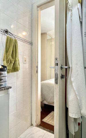 Apartamento à venda com 101m², 4 quartos e 3 vagas Apartamento à venda com 101m², 4 quartos e 3 vagasBanheiro da Suíte