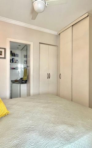 Apartamento à venda com 101m², 4 quartos e 3 vagas Apartamento à venda com 101m², 4 quartos e 3 vagasSuite