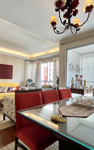 Apartamento à venda com 101m², 4 quartos e 3 vagas Apartamento à venda com 101m², 4 quartos e 3 vagasSala