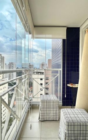 Apartamento à venda com 101m², 4 quartos e 3 vagas Apartamento à venda com 101m², 4 quartos e 3 vagasVaranda da Sala