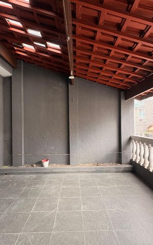 Casa à venda com 191m², 3 quartos e 2 vagas Casa à venda com 191m², 3 quartos e 2 vagasVaranda da sala
