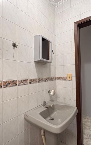 Casa à venda com 191m², 3 quartos e 2 vagas Casa à venda com 191m², 3 quartos e 2 vagasLavabo