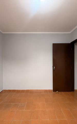 Casa à venda com 191m², 3 quartos e 2 vagas Casa à venda com 191m², 3 quartos e 2 vagasQuarto 1