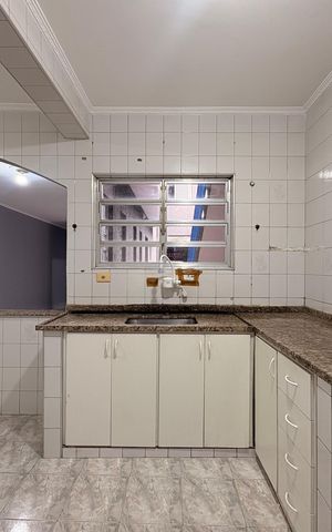 Casa à venda com 191m², 3 quartos e 2 vagas Casa à venda com 191m², 3 quartos e 2 vagasCozinha