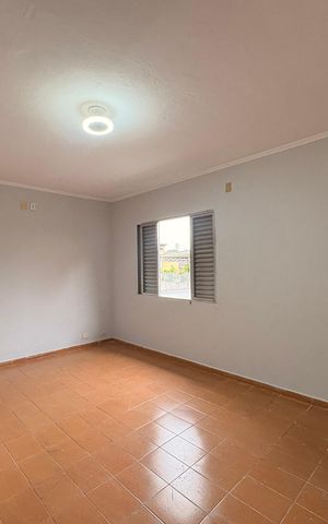 Casa à venda com 191m², 3 quartos e 2 vagas Casa à venda com 191m², 3 quartos e 2 vagasSuite