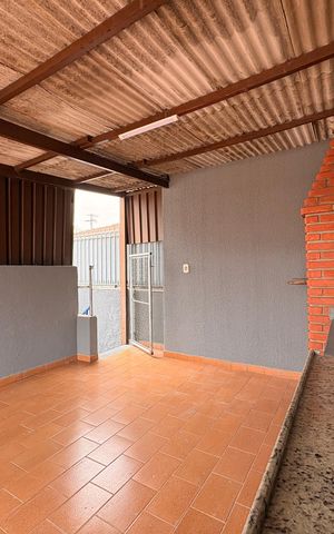 Casa à venda com 191m², 3 quartos e 2 vagas Casa à venda com 191m², 3 quartos e 2 vagasChurrasqueira