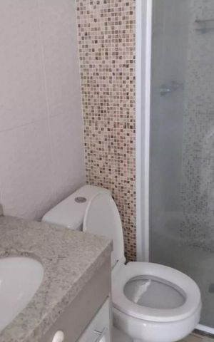 Apartamento à venda com 48m², 2 quartos e 1 vaga Apartamento à venda com 48m², 2 quartos e 1 vagaBanheiro