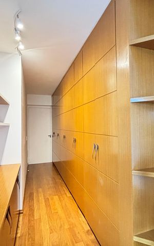 Apartamento para alugar com 81m², 2 quartos e 2 vagas Apartamento para alugar com 81m², 2 quartos e 2 vagasSuíte 2