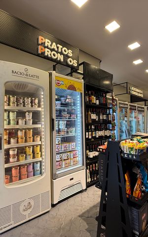 Apartamento à venda com 151m², 3 quartos e 2 vagas Apartamento à venda com 151m², 3 quartos e 2 vagasArea Comum - Mercado