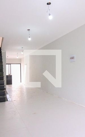 Casa à venda com 125m², 3 quartos e 2 vagas