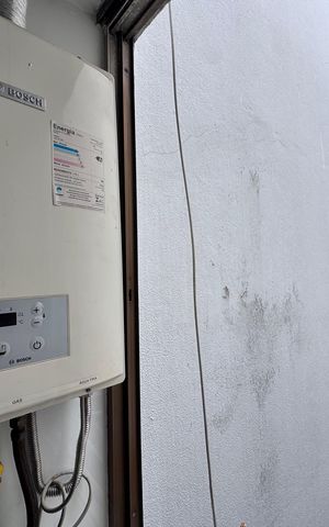 Apartamento à venda com 186m², 4 quartos e 2 vagas Apartamento à venda com 186m², 4 quartos e 2 vagasCozinha e Área de Serviço
