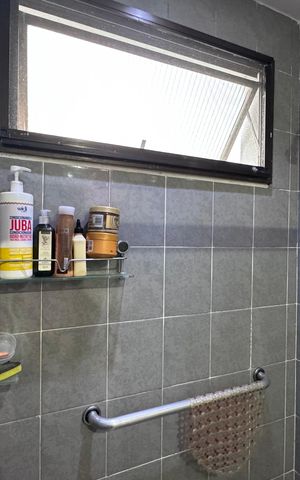Apartamento à venda com 186m², 4 quartos e 2 vagas Apartamento à venda com 186m², 4 quartos e 2 vagasBanheiro Social
