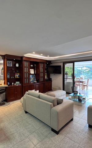 Apartamento à venda com 186m², 4 quartos e 2 vagas Apartamento à venda com 186m², 4 quartos e 2 vagasSala