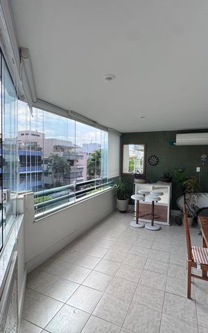Apartamento à venda com 186m², 4 quartos e 2 vagas Apartamento à venda com 186m², 4 quartos e 2 vagasVaranda