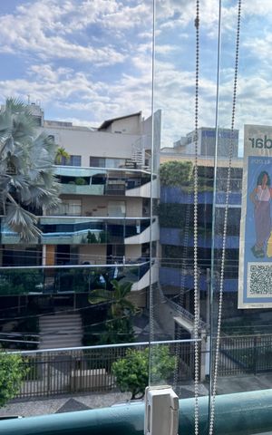 Apartamento à venda com 186m², 4 quartos e 2 vagas Apartamento à venda com 186m², 4 quartos e 2 vagasPlaquinha Quinto Andar