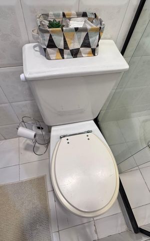 Apartamento à venda com 186m², 4 quartos e 2 vagas Apartamento à venda com 186m², 4 quartos e 2 vagasSuíte 3 (Reversível) - Banheiro