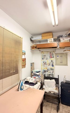 Casa à venda com 237m², 3 quartos e 4 vagasOficina 1