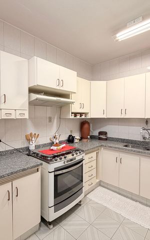 Casa à venda com 237m², 3 quartos e 4 vagasCozinha