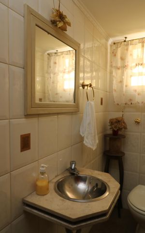 Casa à venda com 190m², 3 quartos e 3 vagasLavabo