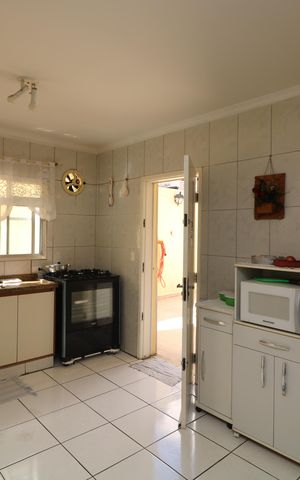 Casa à venda com 190m², 3 quartos e 3 vagasCozinha
