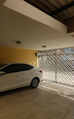 Casa à venda com 190m², 3 quartos e 3 vagasGaragem
