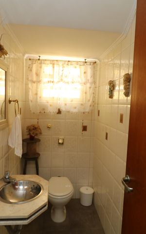 Casa à venda com 190m², 3 quartos e 3 vagasLavabo