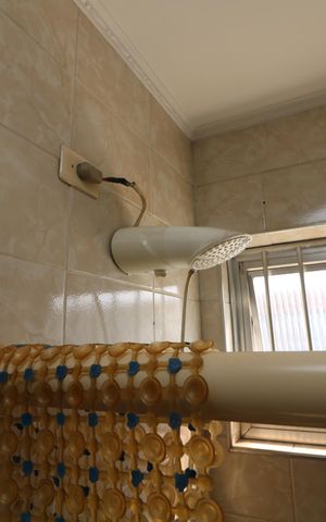 Casa à venda com 190m², 3 quartos e 3 vagasBanheiro