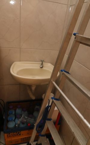 Casa à venda com 190m², 3 quartos e 3 vagasBanheiro de serviço
