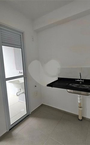 Apartamento à venda com 41m², 2 quartos e 1 vaga