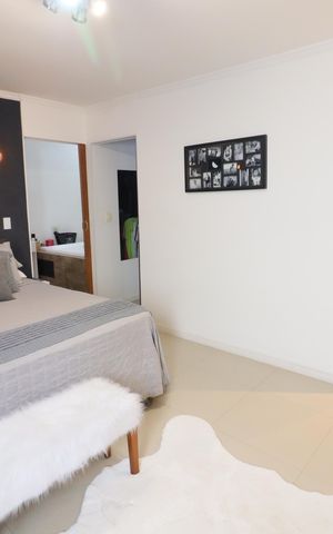 Casa à venda com 225m², 4 quartos e 2 vagasSuíte 1