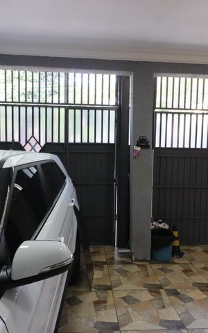 Casa à venda com 225m², 4 quartos e 2 vagasGaragem
