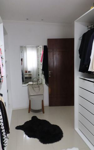 Casa à venda com 225m², 4 quartos e 2 vagasQuarto 2