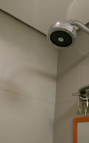 Studio para alugar com 33m², 1 quarto e sem vaga Studio para alugar com 33m², 1 quarto e sem vagaBanheiro