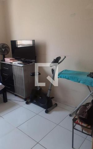 Apartamento à venda com 79m², 2 quartos e sem vaga Apartamento à venda com 79m², 2 quartos e sem vagaSala