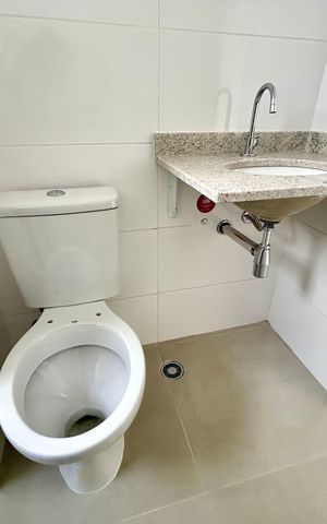 Apartamento à venda com 58m², 2 quartos e 1 vaga Apartamento à venda com 58m², 2 quartos e 1 vagaBanheiro