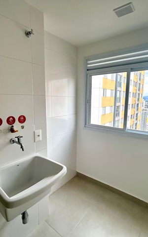 Apartamento à venda com 58m², 2 quartos e 1 vaga Apartamento à venda com 58m², 2 quartos e 1 vagaÁrea de Serviço