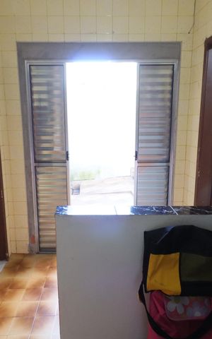 Casa à venda com 170m², 5 quartos e 2 vagasÁrea de Serviço
