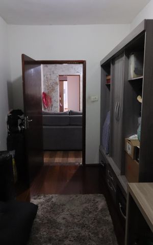 Casa à venda com 170m², 5 quartos e 2 vagasQuarto 3
