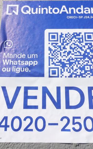 Casa à venda com 170m², 5 quartos e 2 vagasPlaca