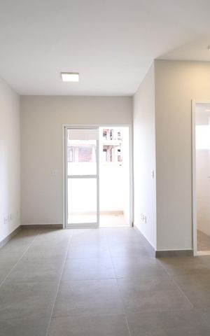 Apartamento para alugar com 62m², 2 quartos e 1 vagaSala